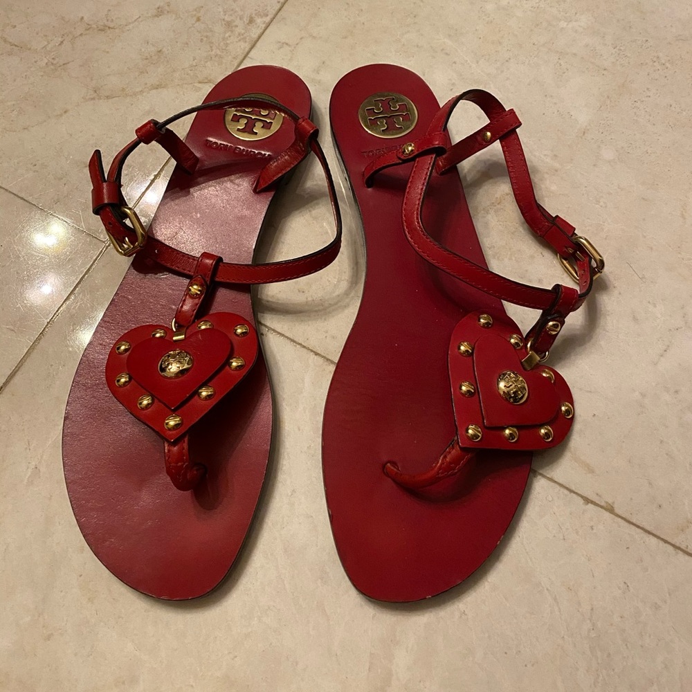 Tory Burch red heart sandal size 8